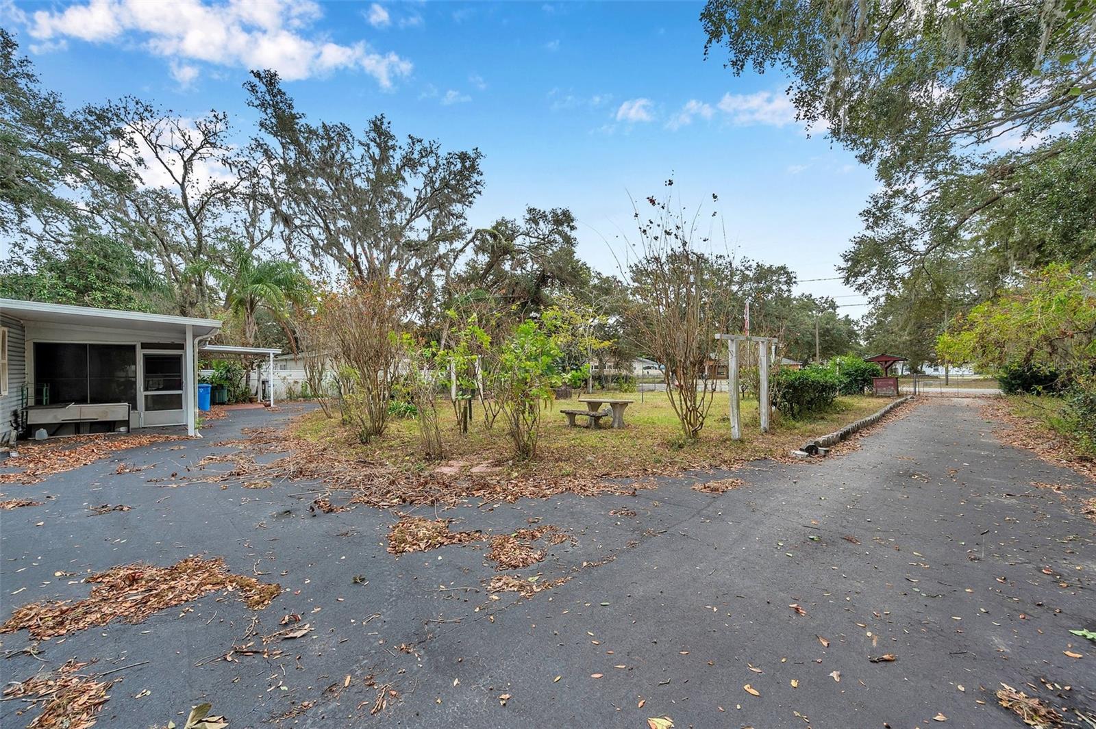 10008 OHIO AVE, THONOTOSASSA, FL, 33592