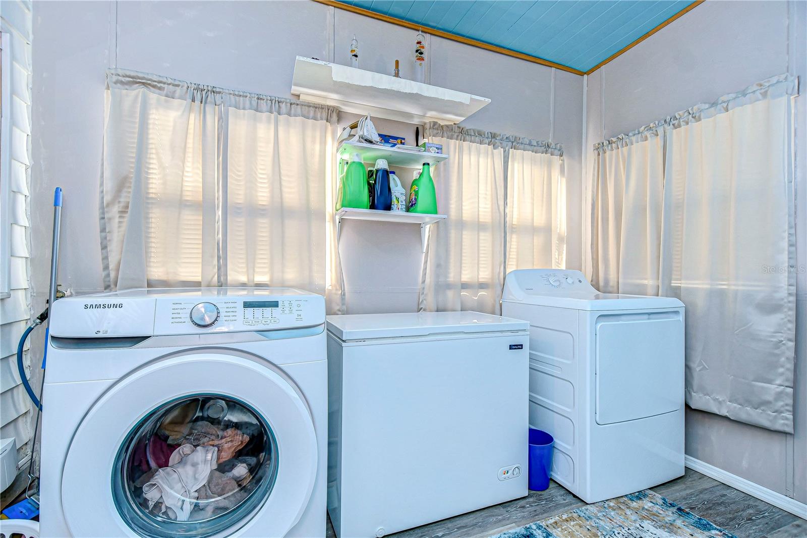 37331 HAMMOND DR, ZEPHYRHILLS, FL, 33541