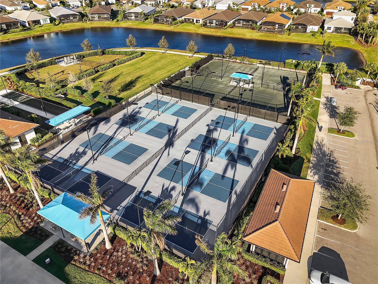 17424 CRESSWIND TER, BRADENTON, FL, 34211