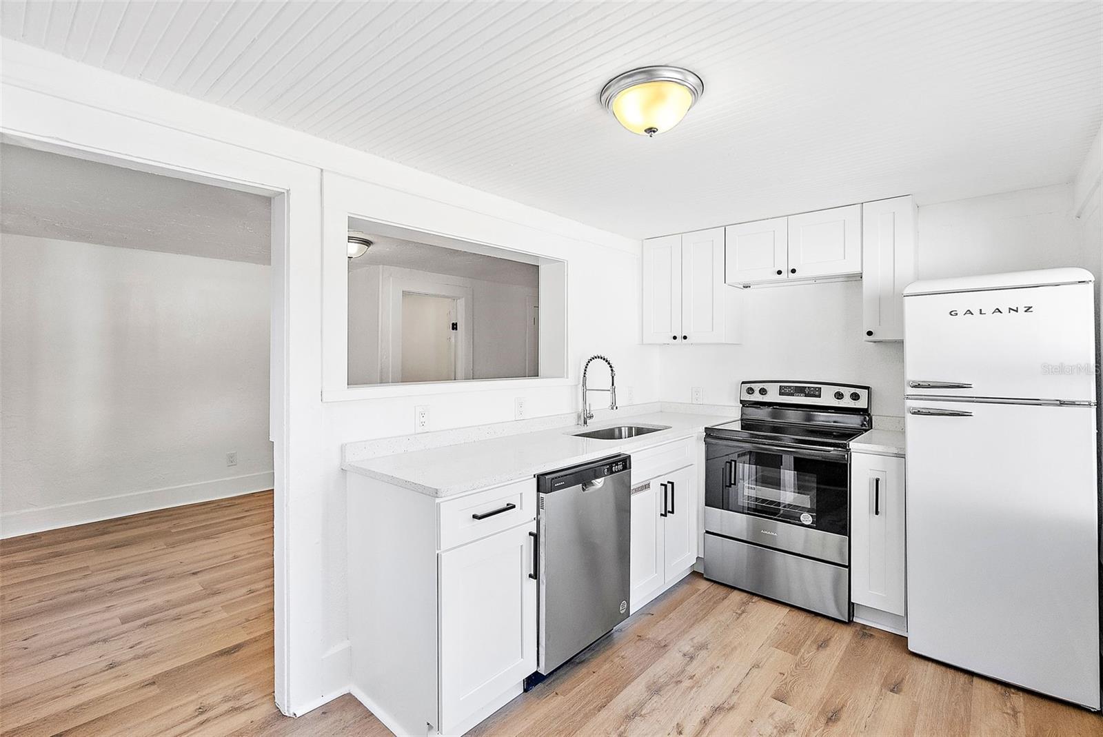 2018 14TH ST S, ST PETERSBURG, FL, 33705