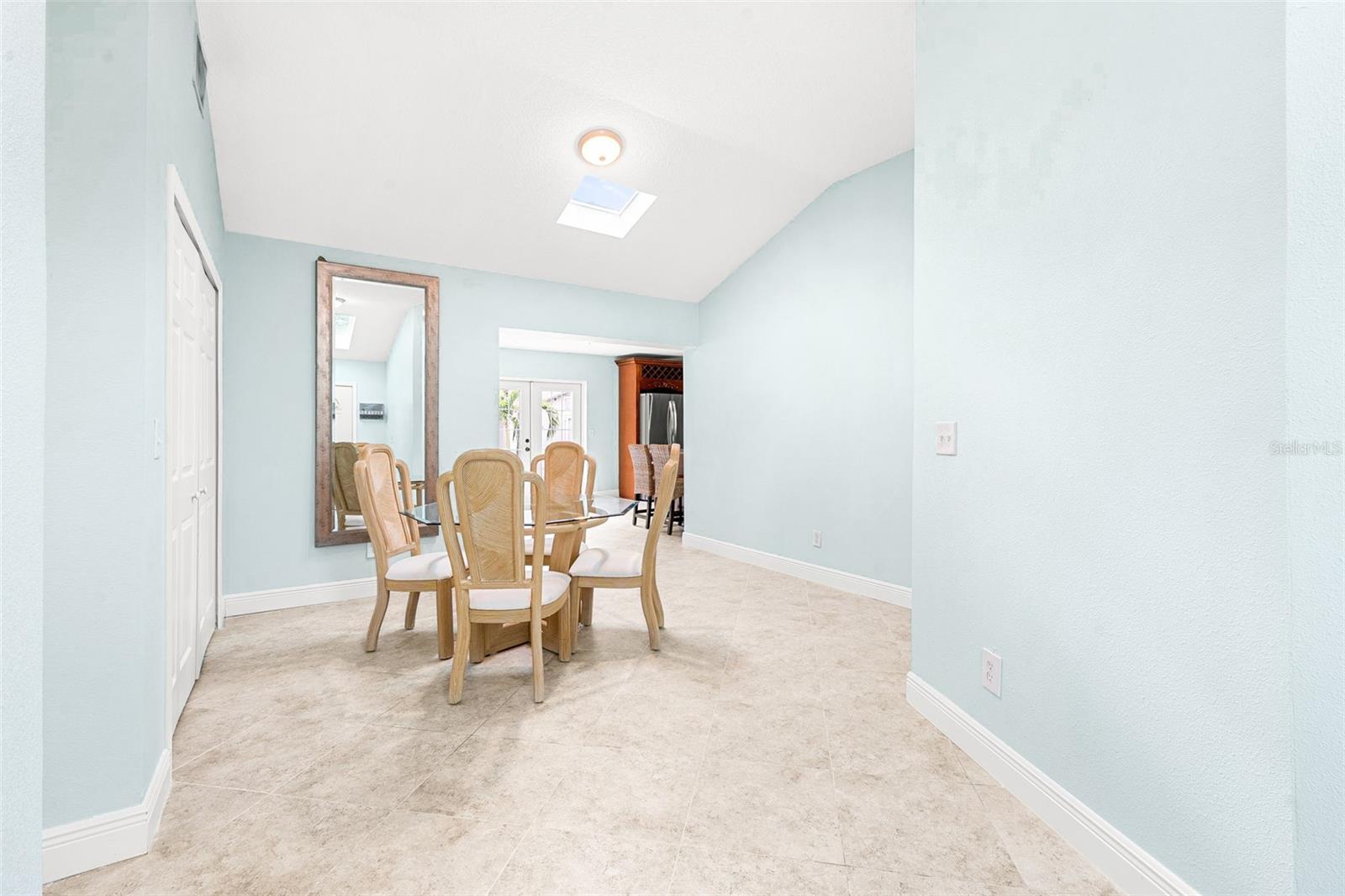 4110 W BAY VIEW AVE, TAMPA, FL, 33611