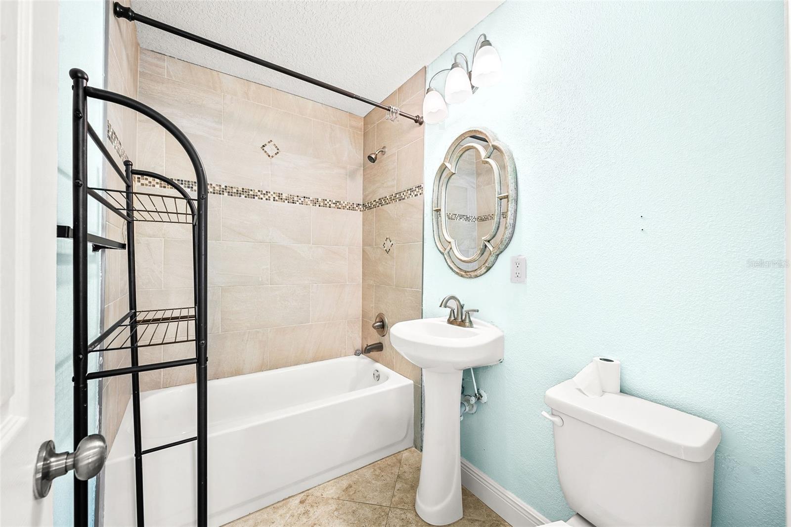 4110 W BAY VIEW AVE, TAMPA, FL, 33611
