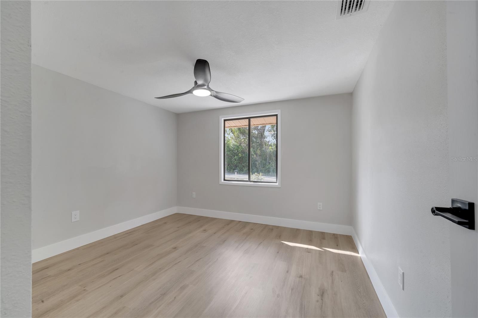 857 GLASGOW AVE, DELTONA, FL, 32738