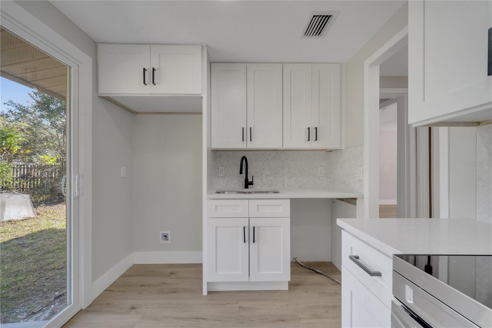 857 GLASGOW AVE, DELTONA, FL, 32738