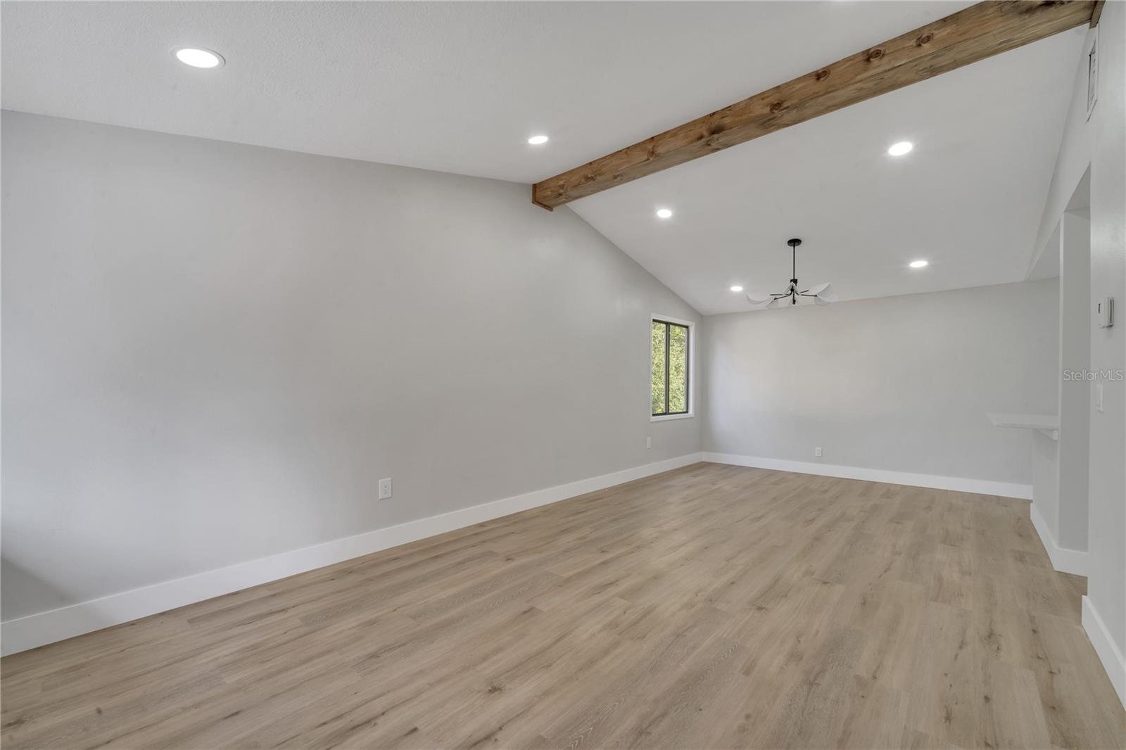 857 GLASGOW AVE, DELTONA, FL, 32738