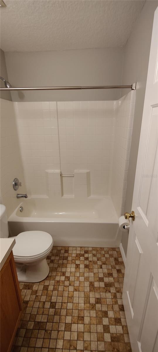 702 S GRAND HWY, CLERMONT, FL, 34711