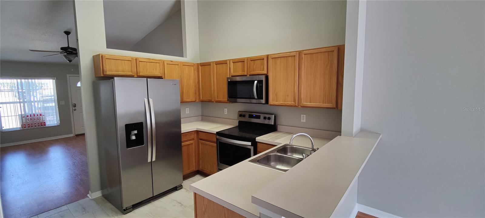 702 S GRAND HWY, CLERMONT, FL, 34711