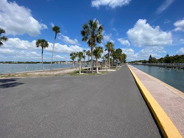 4851 W GANDY BLVD #B10L30, TAMPA, FL, 33611