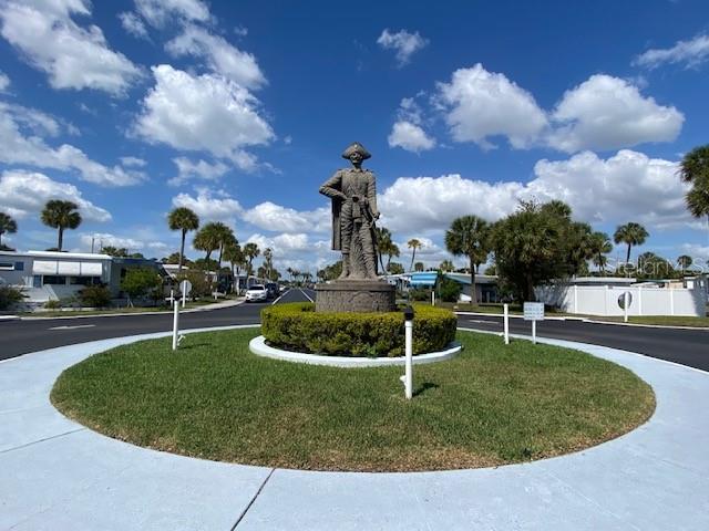 4851 W GANDY BLVD #B10L30, TAMPA, FL, 33611