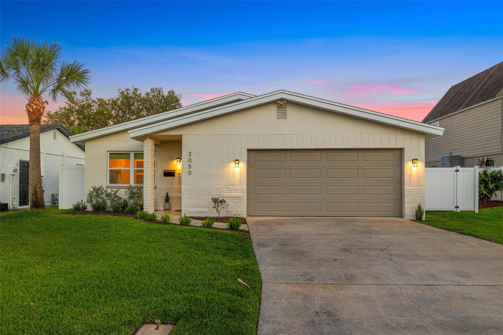 2050 BAYOU GRANDE BLVD NE, ST PETERSBURG, FL, 33703