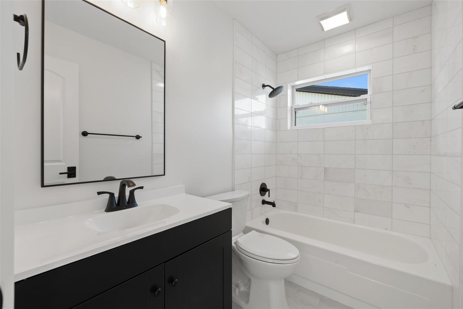2050 BAYOU GRANDE BLVD NE, ST PETERSBURG, FL, 33703
