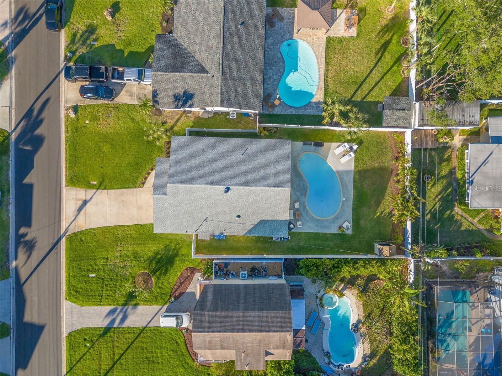 2050 BAYOU GRANDE BLVD NE, ST PETERSBURG, FL, 33703