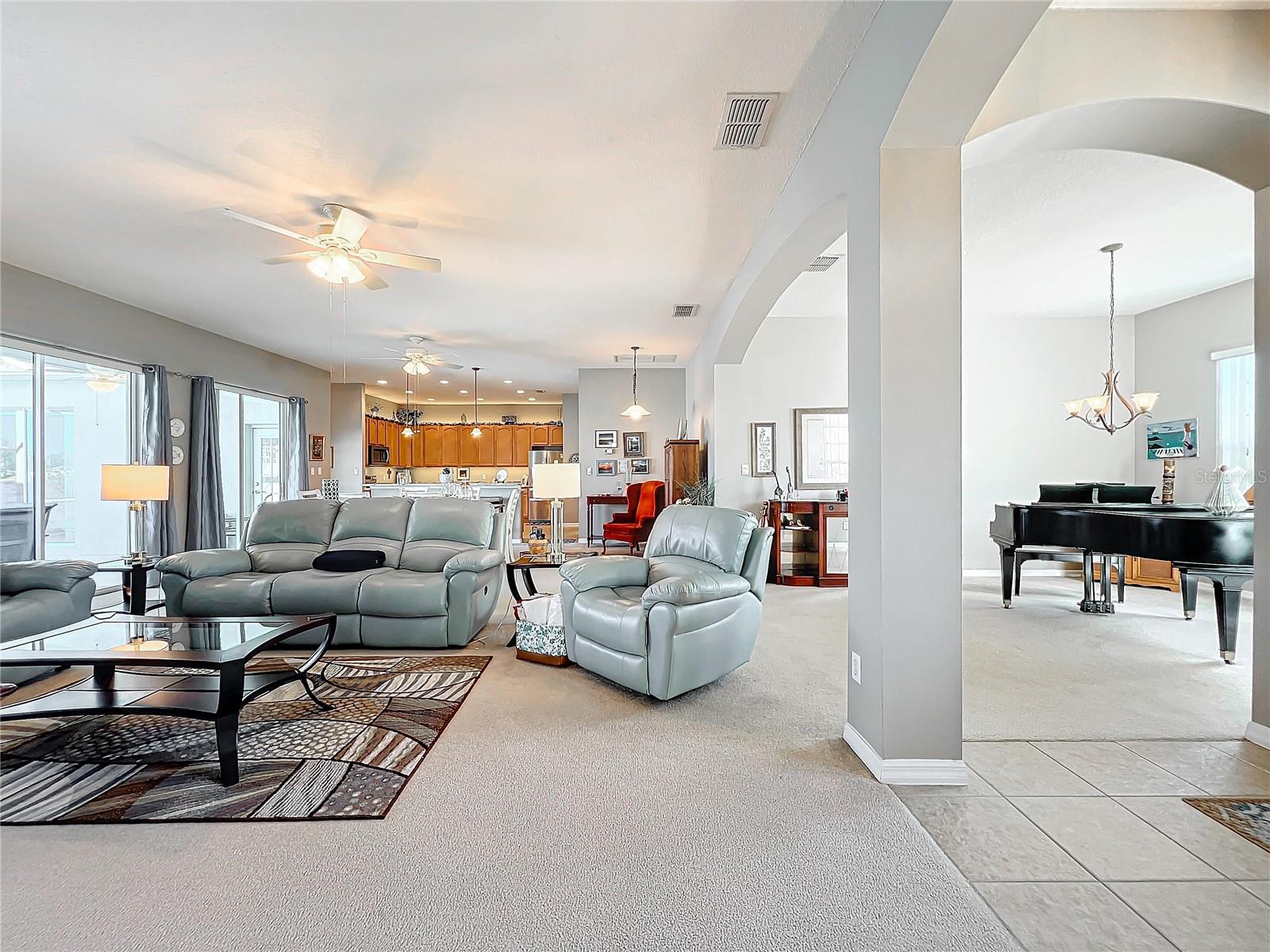 25516 LAUREL VALLEY RD, LEESBURG, FL, 34748