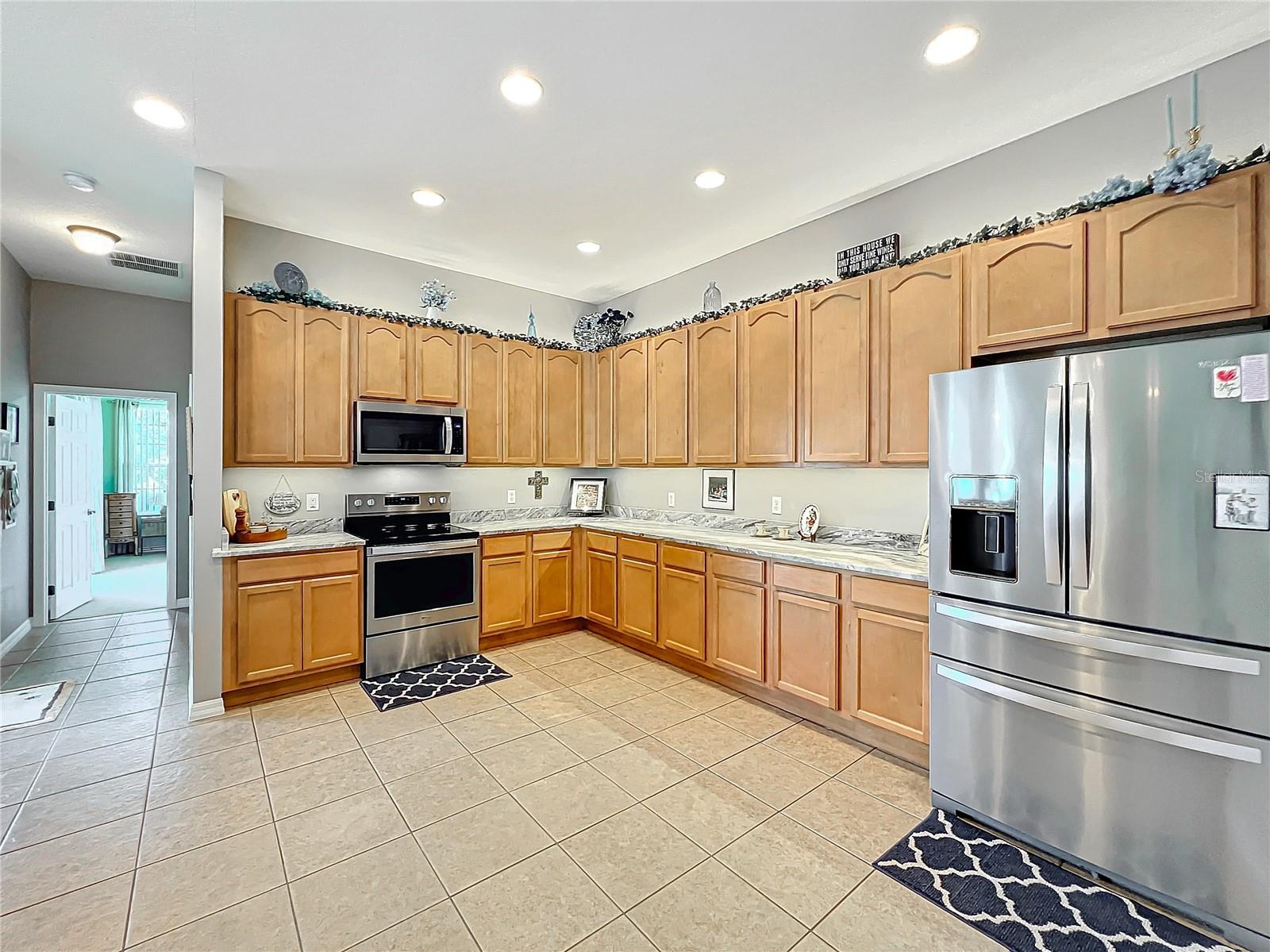 25516 LAUREL VALLEY RD, LEESBURG, FL, 34748
