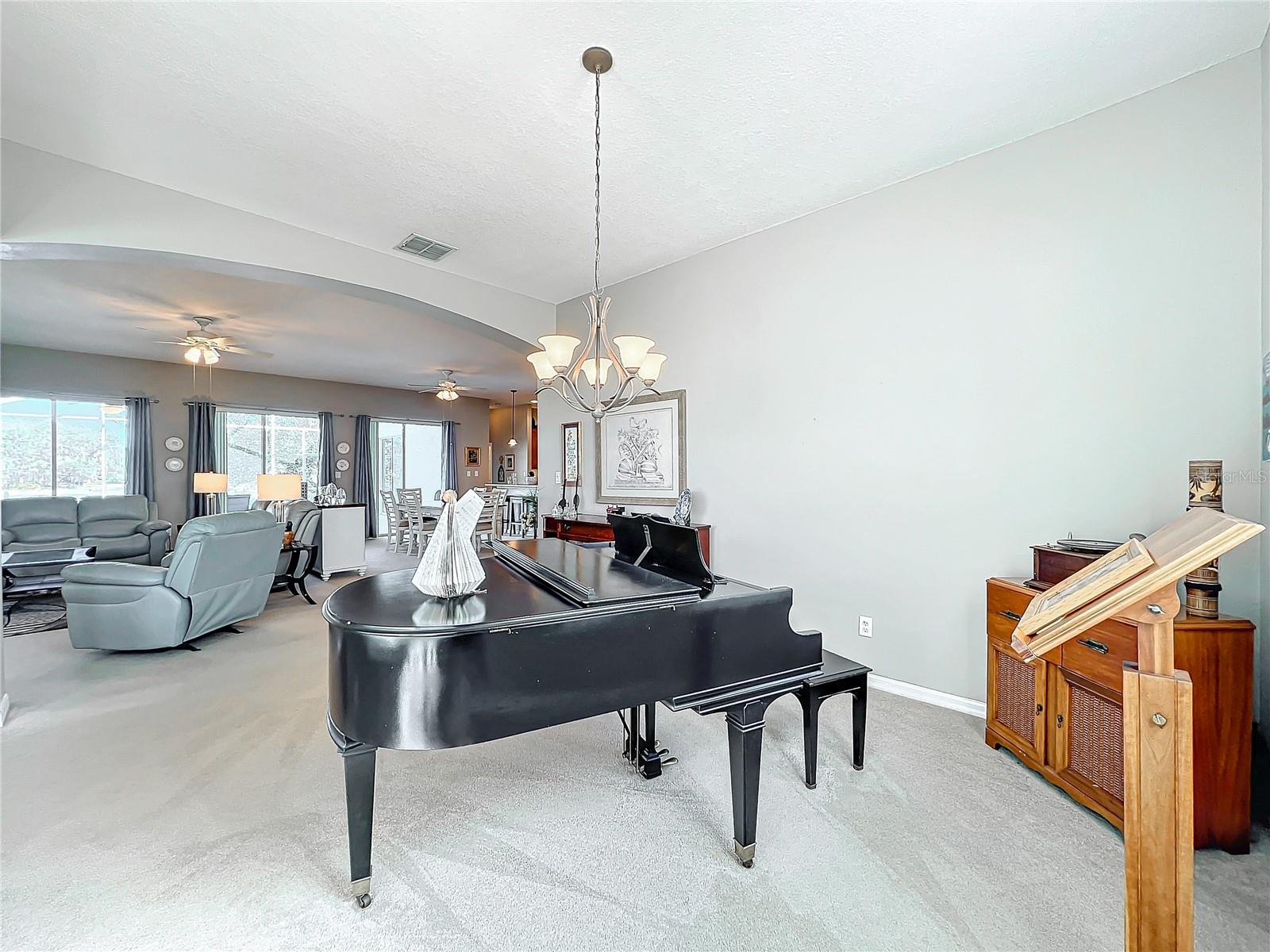 25516 LAUREL VALLEY RD, LEESBURG, FL, 34748