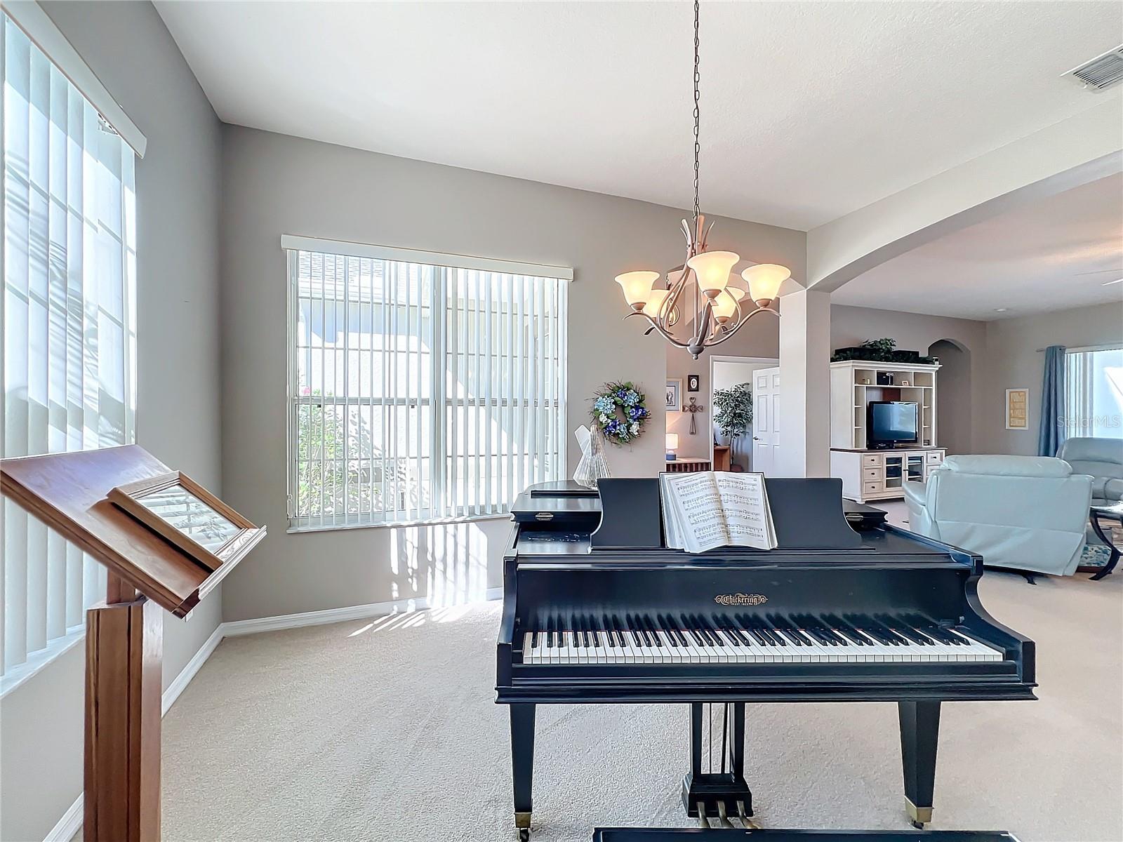 25516 LAUREL VALLEY RD, LEESBURG, FL, 34748