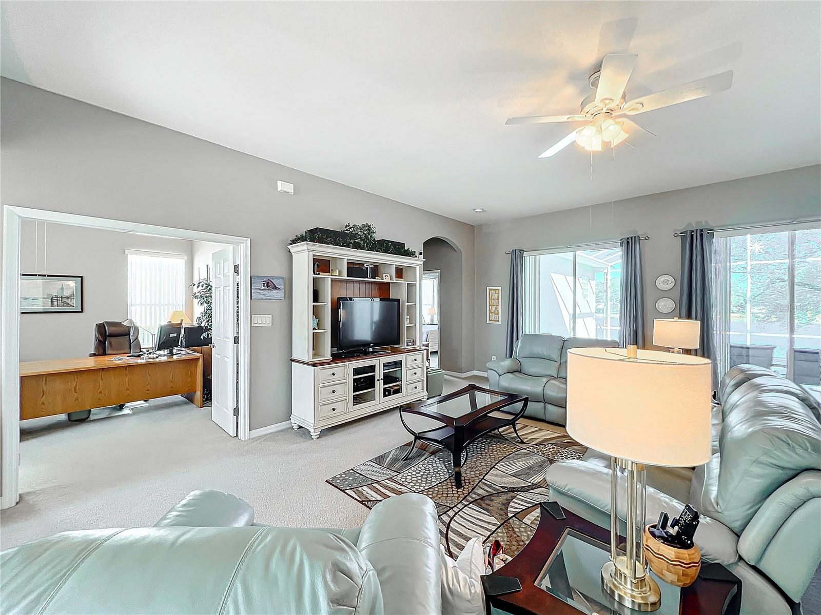 25516 LAUREL VALLEY RD, LEESBURG, FL, 34748