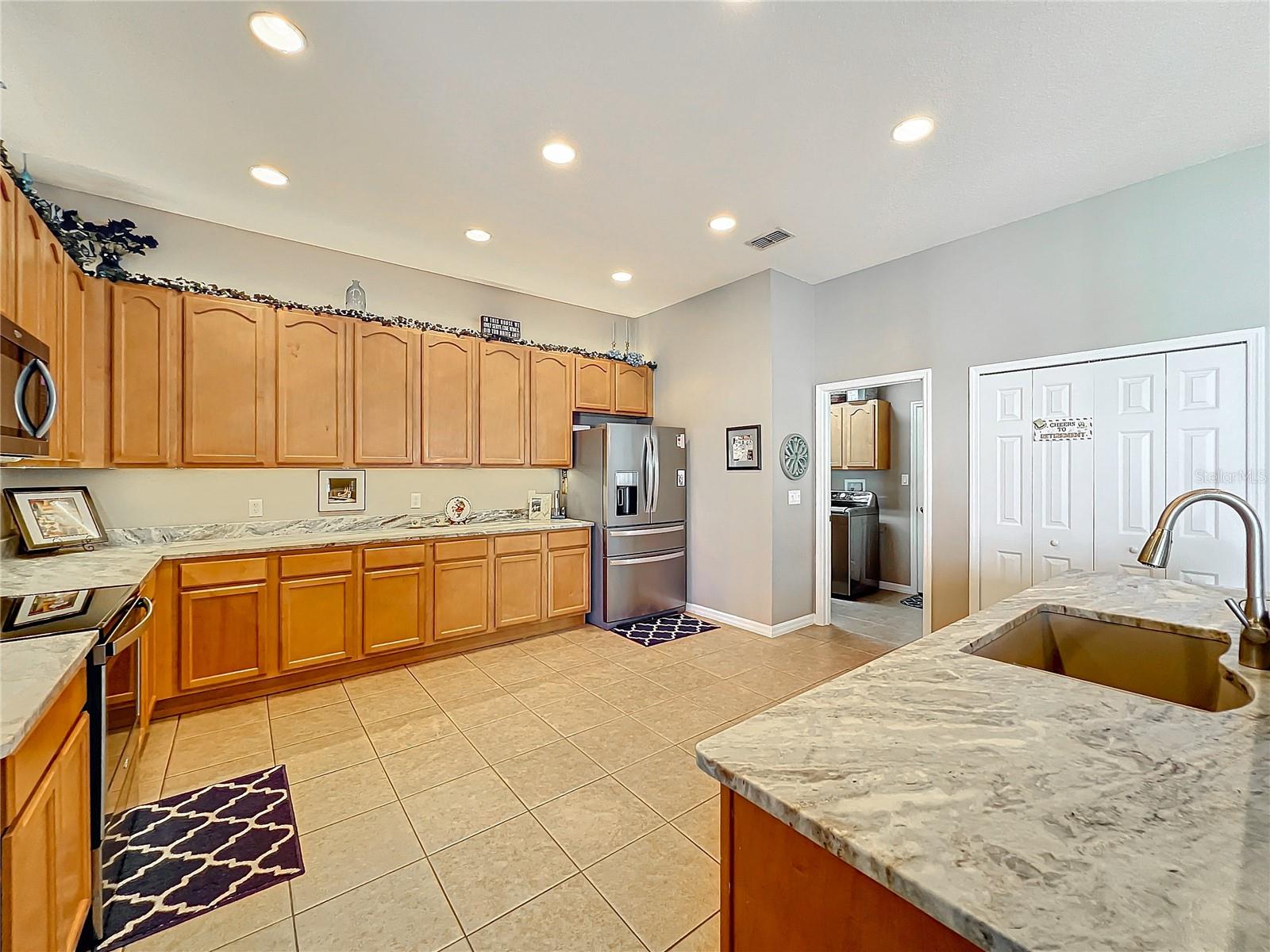 25516 LAUREL VALLEY RD, LEESBURG, FL, 34748