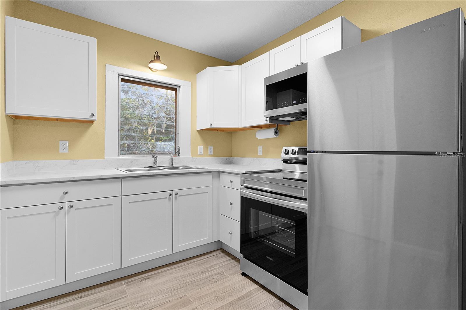 13536 SE SUNSET HARBOR RD, WEIRSDALE, FL, 32195