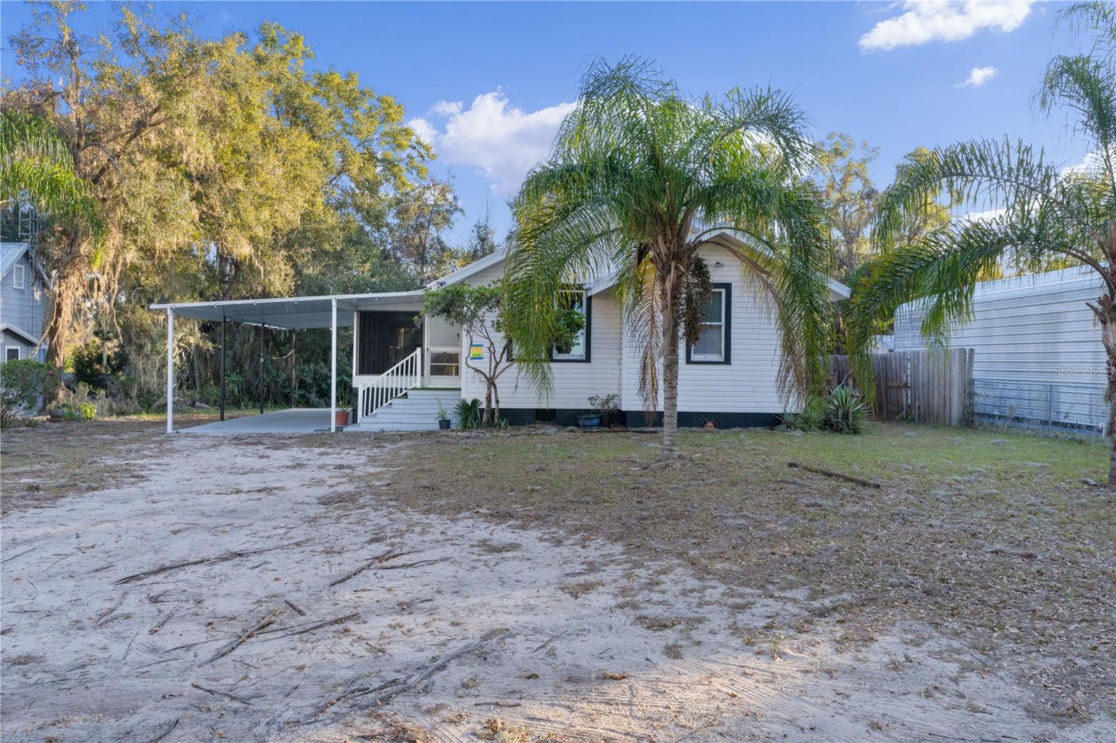 13536 SE SUNSET HARBOR RD, WEIRSDALE, FL, 32195