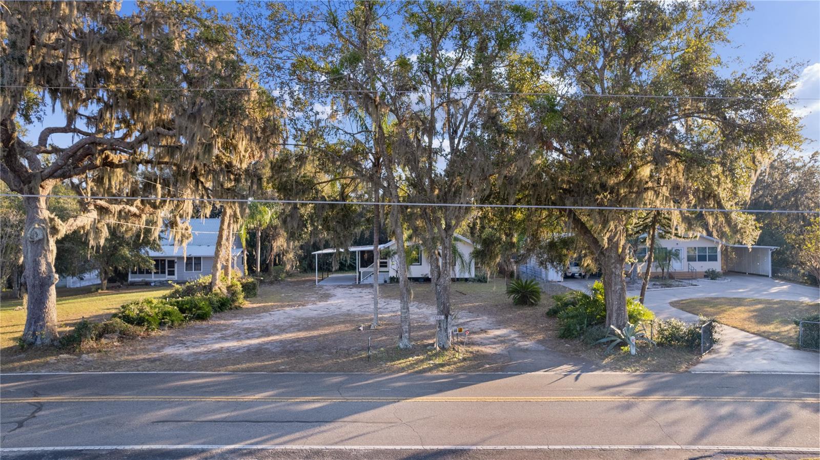 13536 SE SUNSET HARBOR RD, WEIRSDALE, FL, 32195