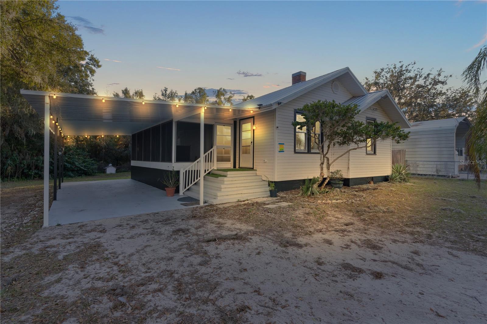 13536 SE SUNSET HARBOR RD, WEIRSDALE, FL, 32195