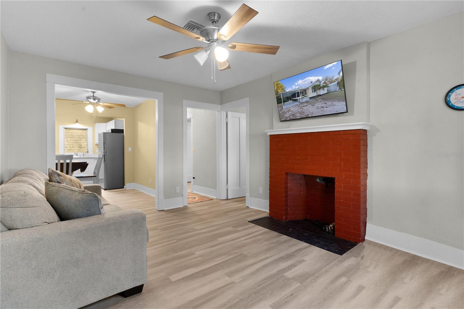 13536 SE SUNSET HARBOR RD, WEIRSDALE, FL, 32195