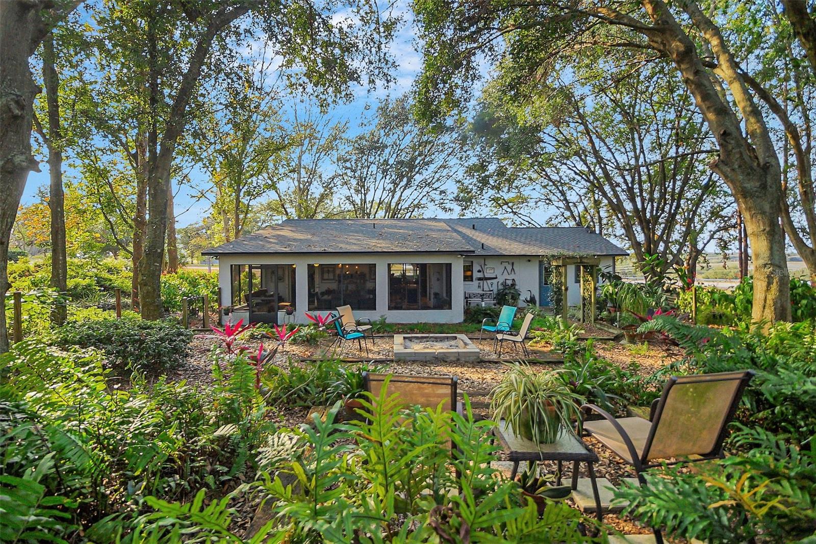 18200 E APSHAWA RD, CLERMONT, FL, 34715
