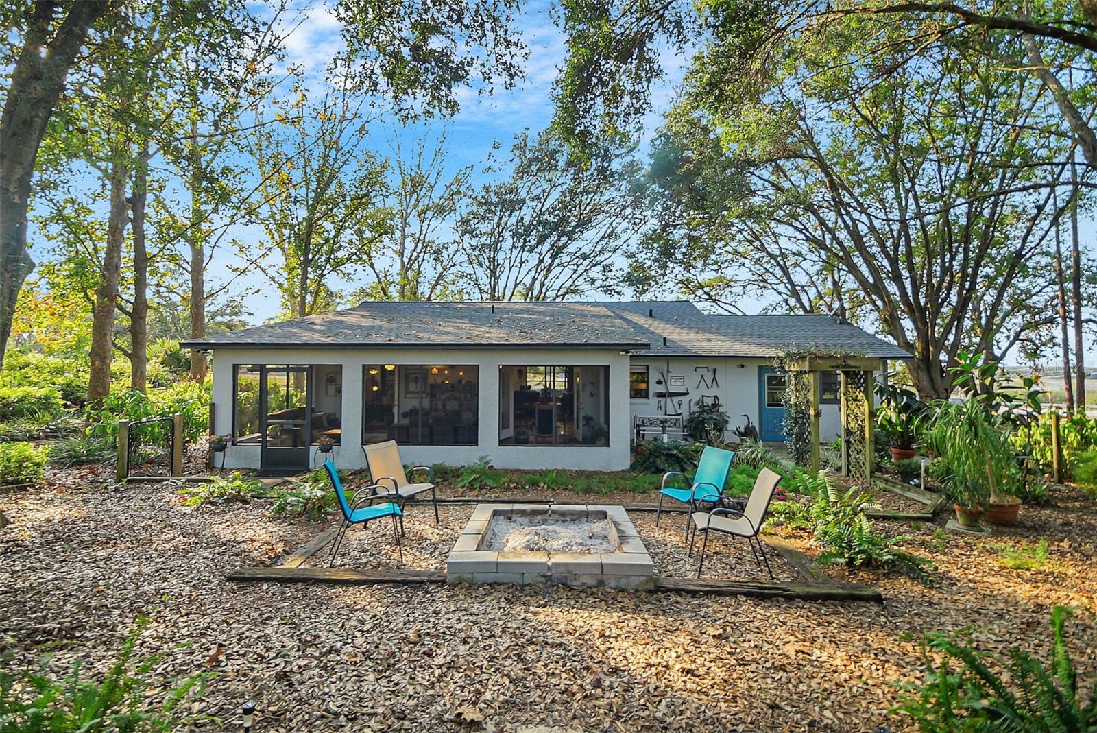18200 E APSHAWA RD, CLERMONT, FL, 34715