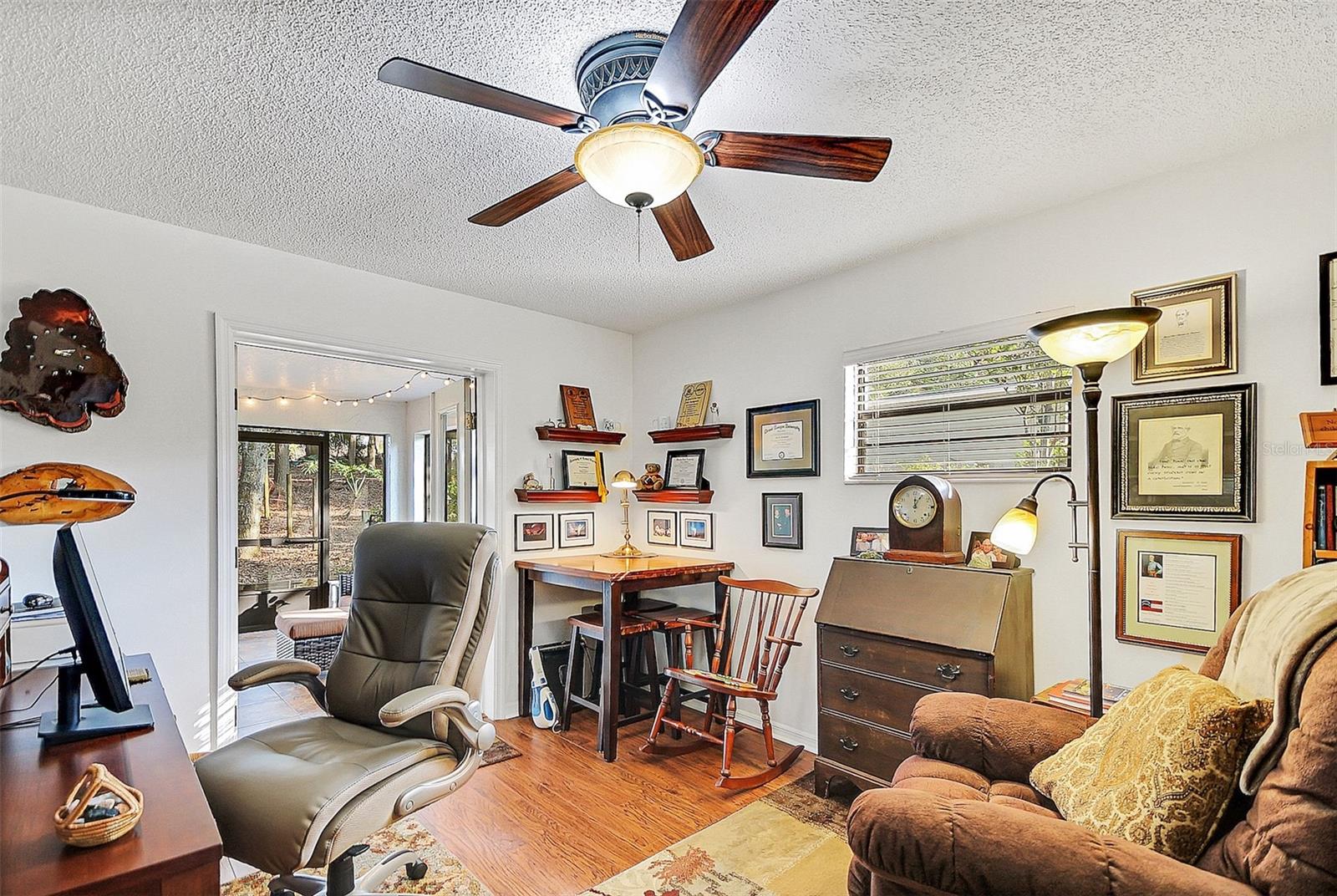 18200 E APSHAWA RD, CLERMONT, FL, 34715