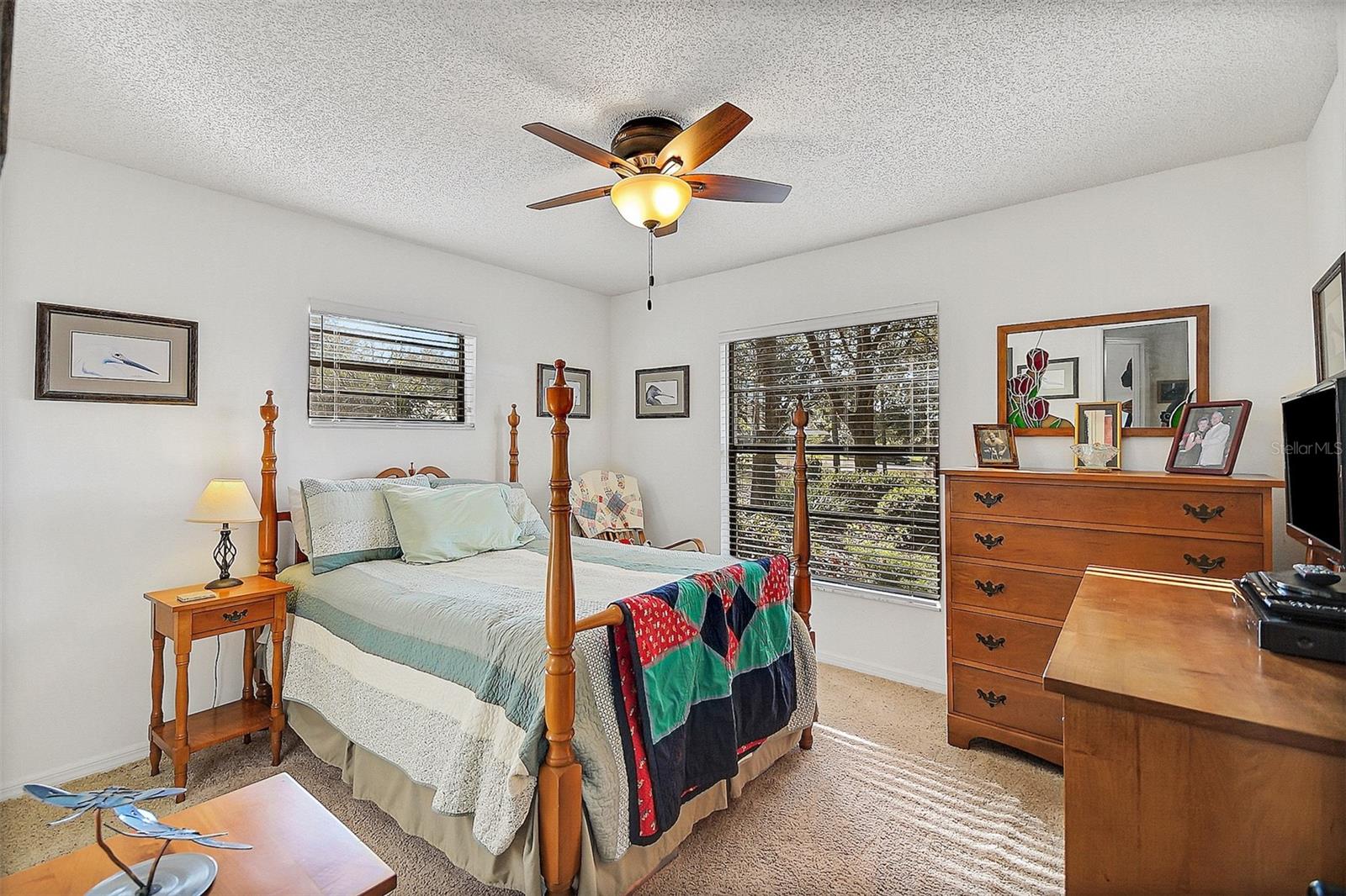 18200 E APSHAWA RD, CLERMONT, FL, 34715