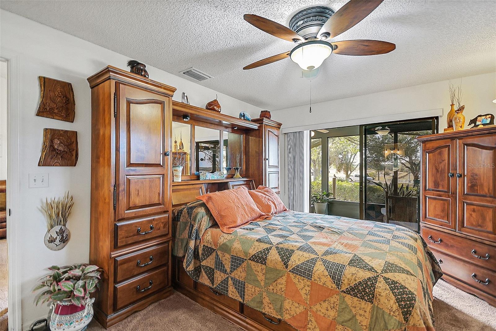 18200 E APSHAWA RD, CLERMONT, FL, 34715