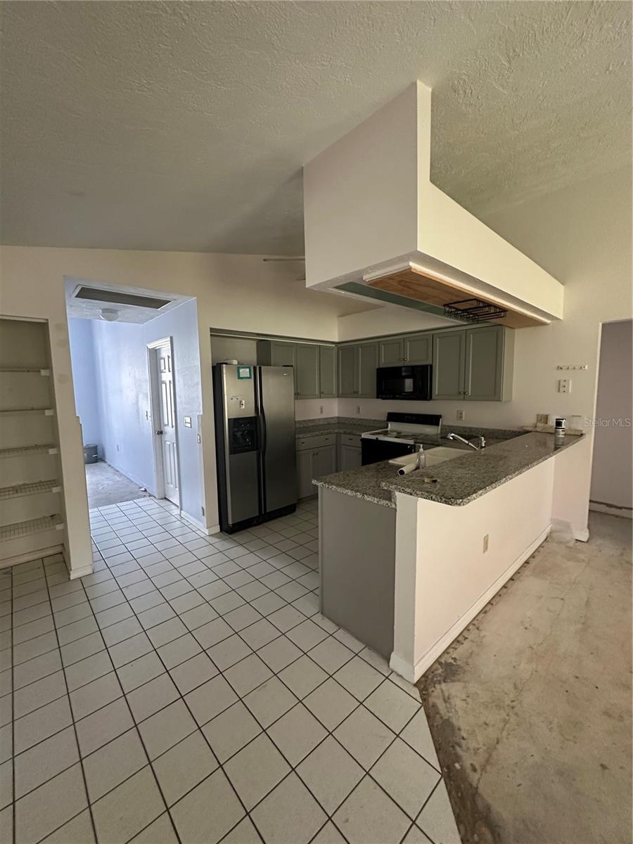 4760 CAMPHOR AVE, SARASOTA, FL, 34231