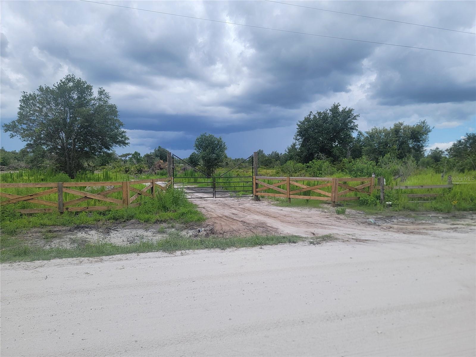 39250 BALLARD RD, MYAKKA CITY, FL, 34251