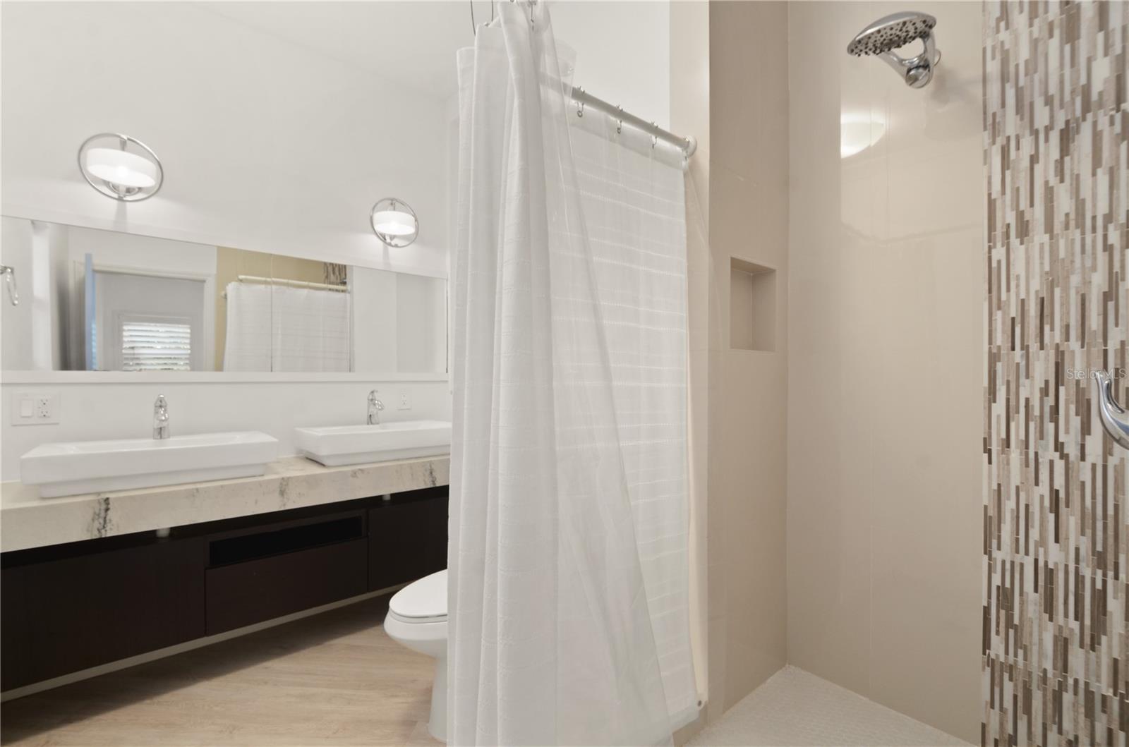 811 NE 21ST DR, WILTON MANORS, FL, 33305