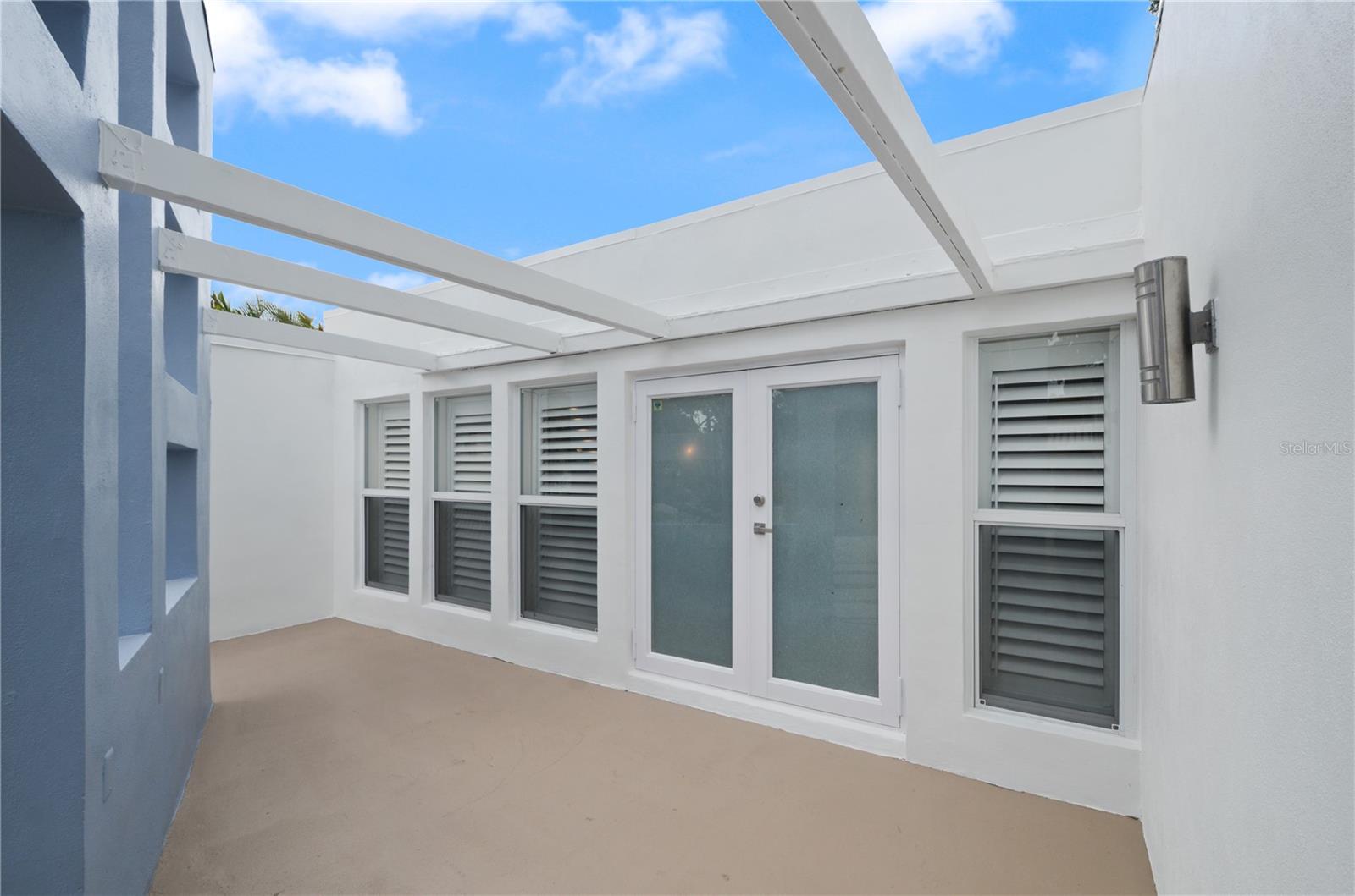 811 NE 21ST DR, WILTON MANORS, FL, 33305