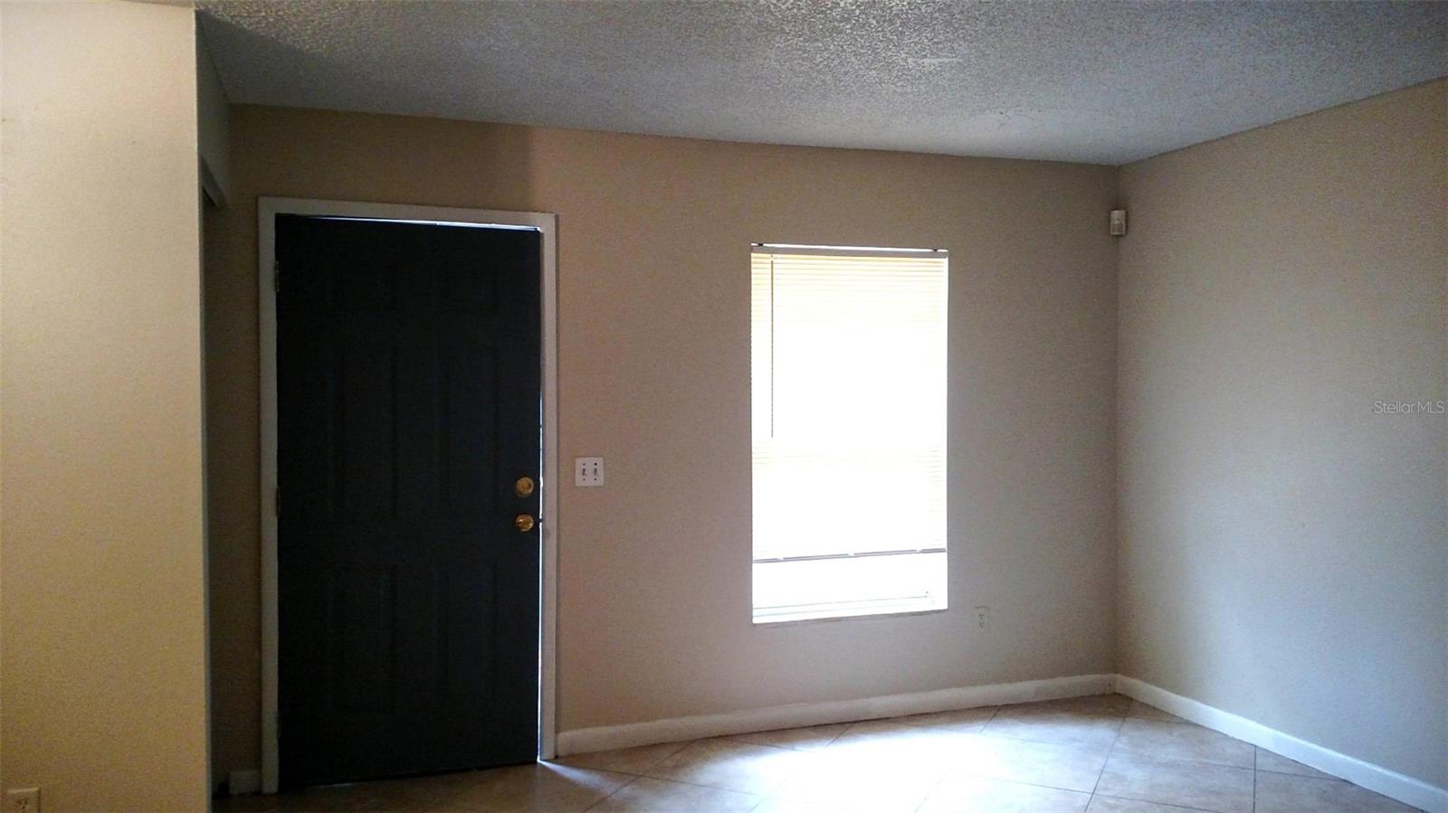 7517 LAKESHORE DR #A, TAMPA, FL, 33604