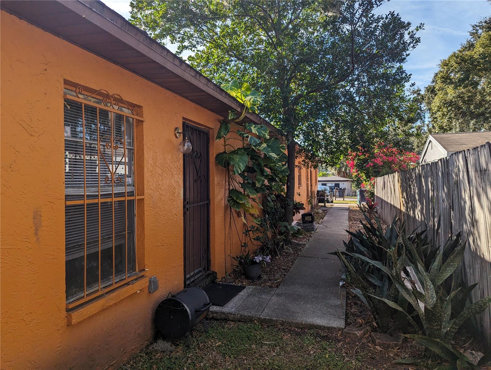 7517 LAKESHORE DR #A, TAMPA, FL, 33604