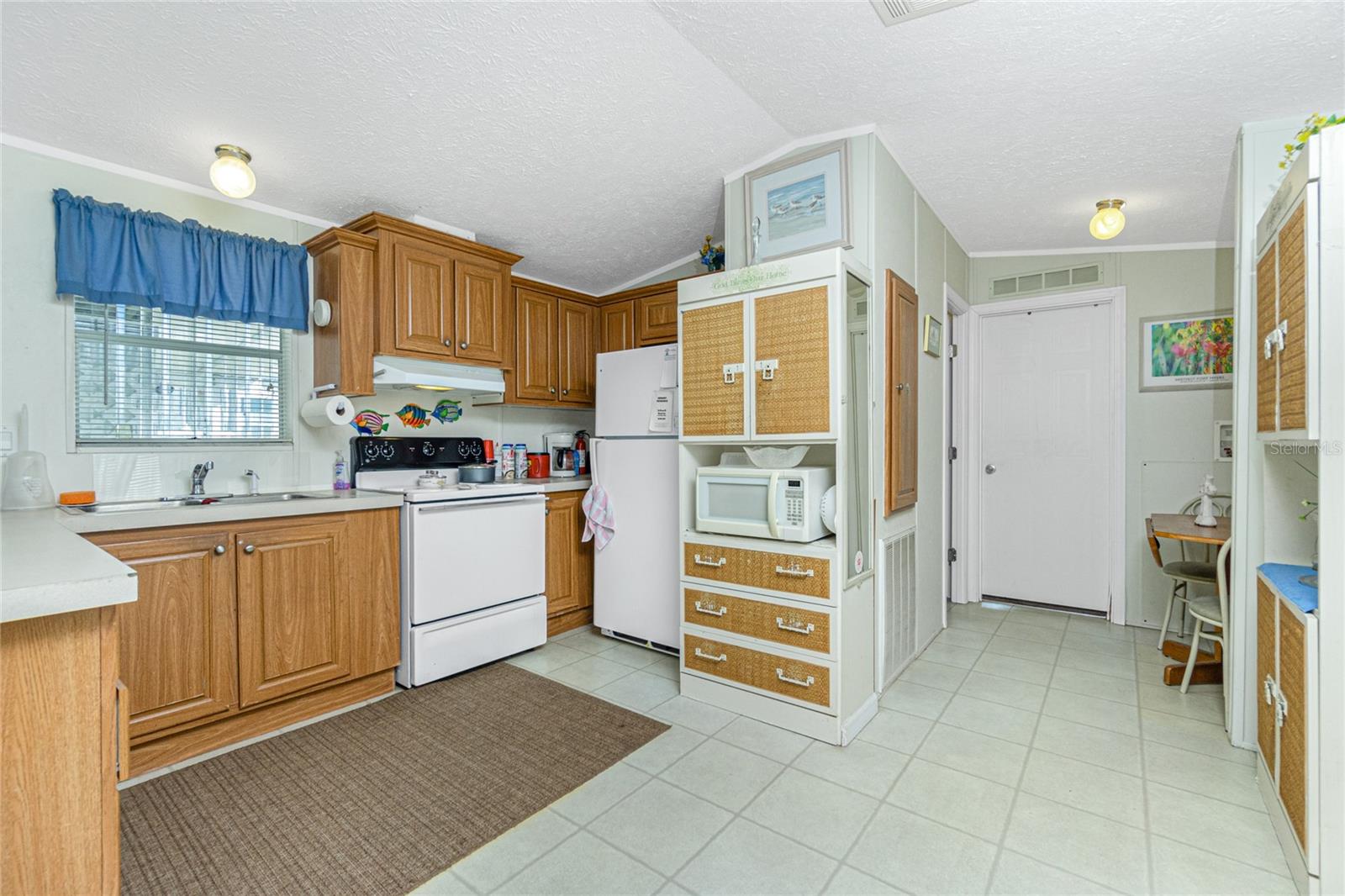 7594 RATAN CIR, PORT CHARLOTTE, FL, 33981