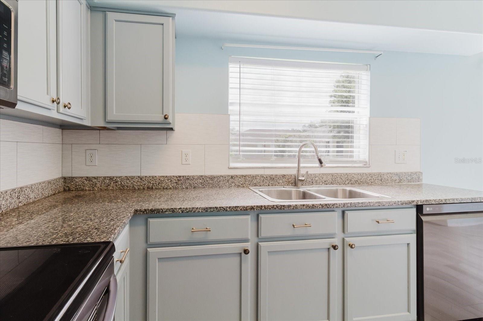 7423 PULTENEY DR, WESLEY CHAPEL, FL, 33545