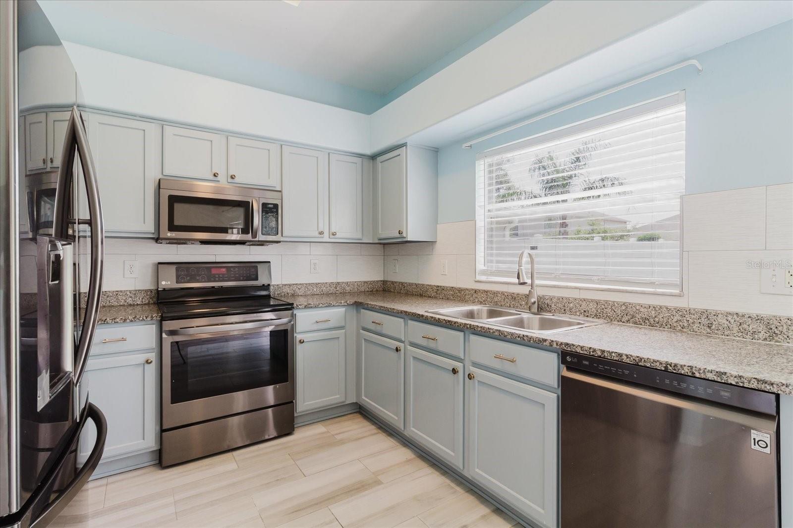 7423 PULTENEY DR, WESLEY CHAPEL, FL, 33545