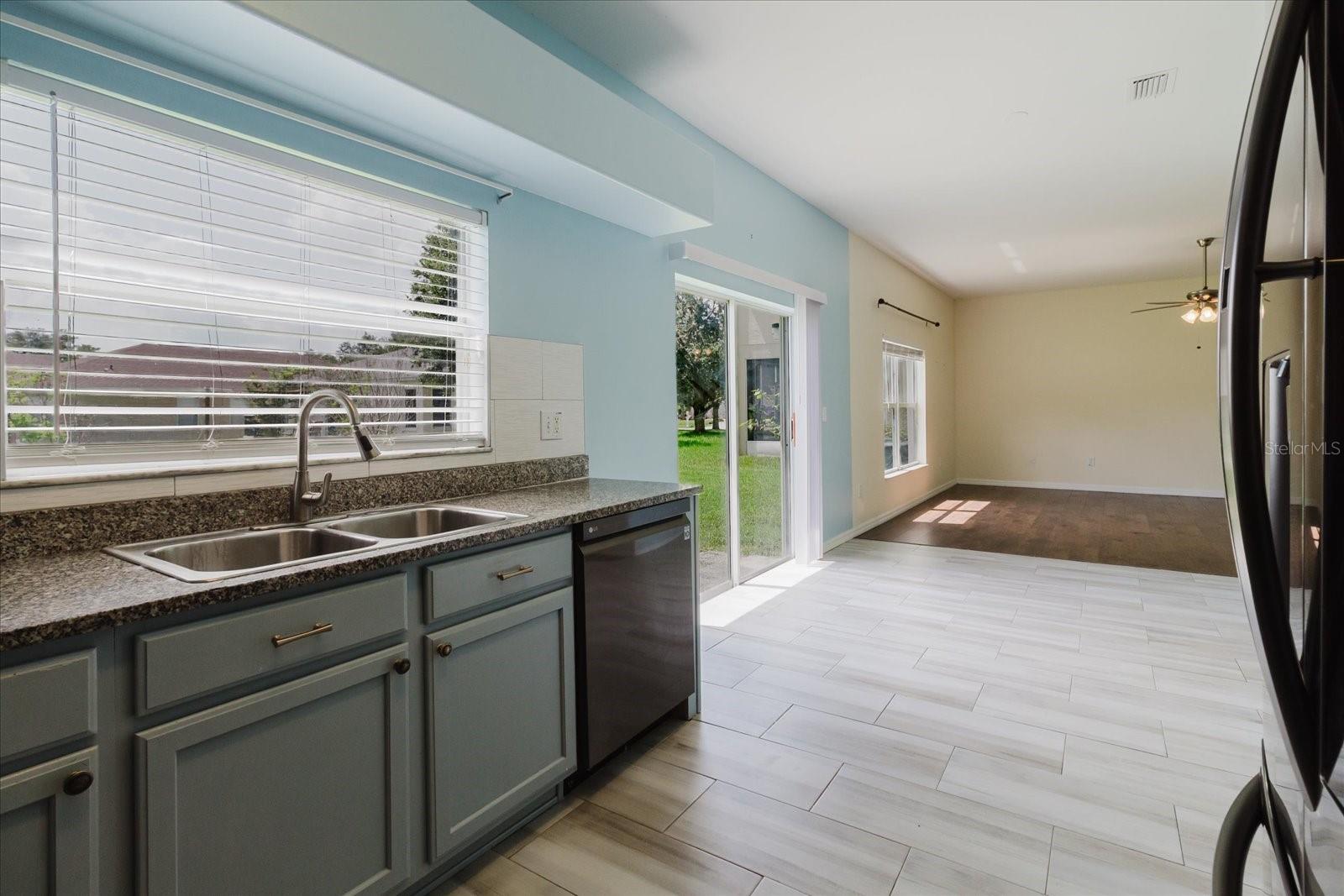 7423 PULTENEY DR, WESLEY CHAPEL, FL, 33545