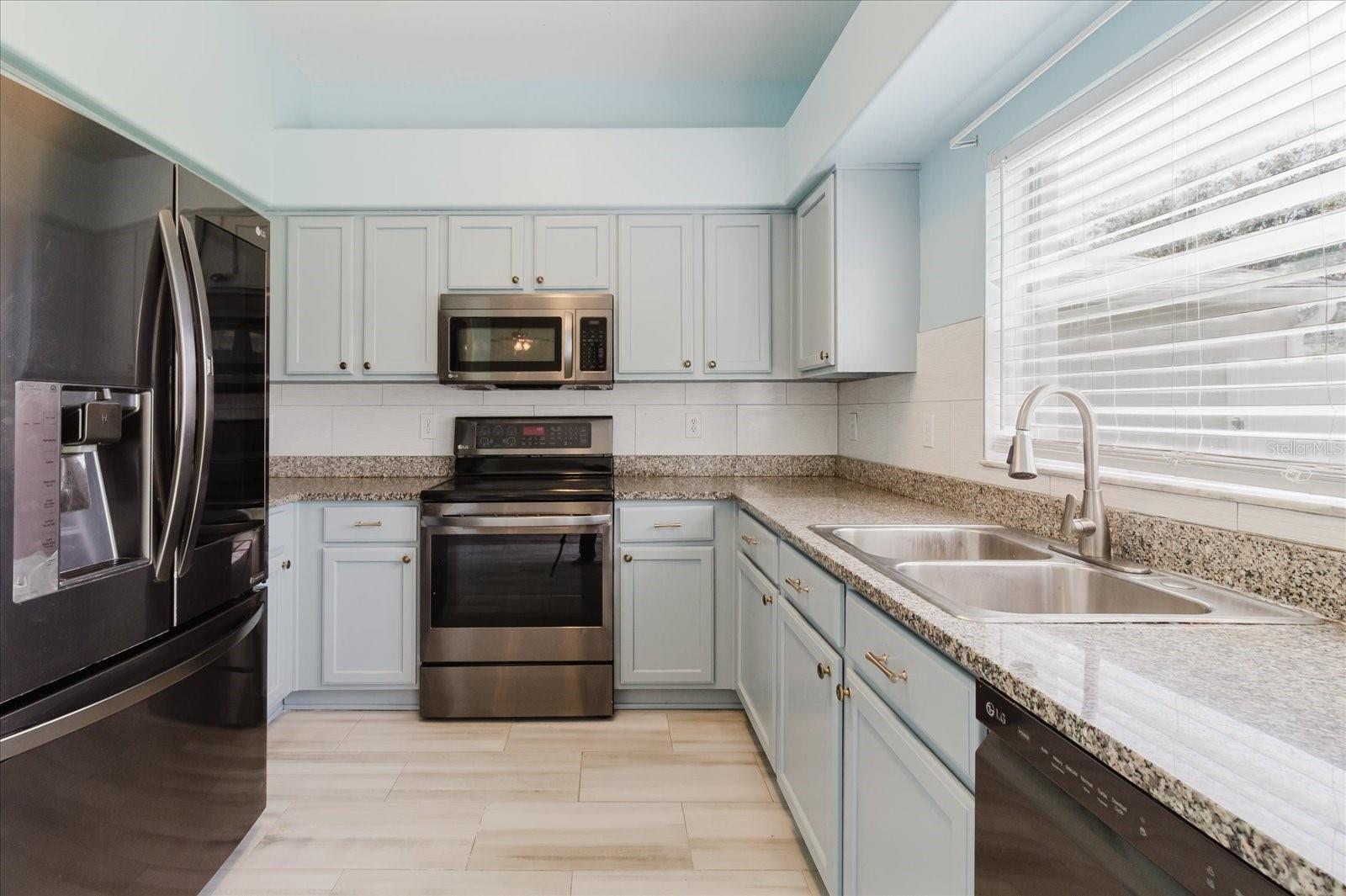 7423 PULTENEY DR, WESLEY CHAPEL, FL, 33545