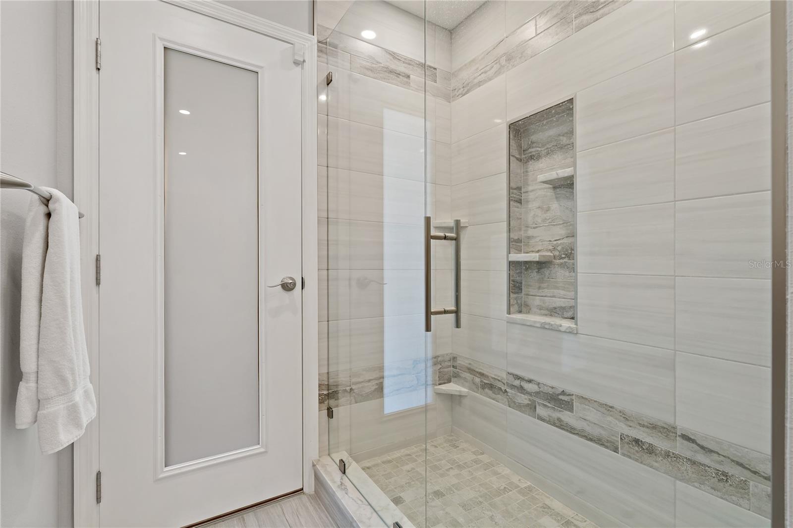 591 WATERFORD CIR W, TARPON SPRINGS, FL, 34688