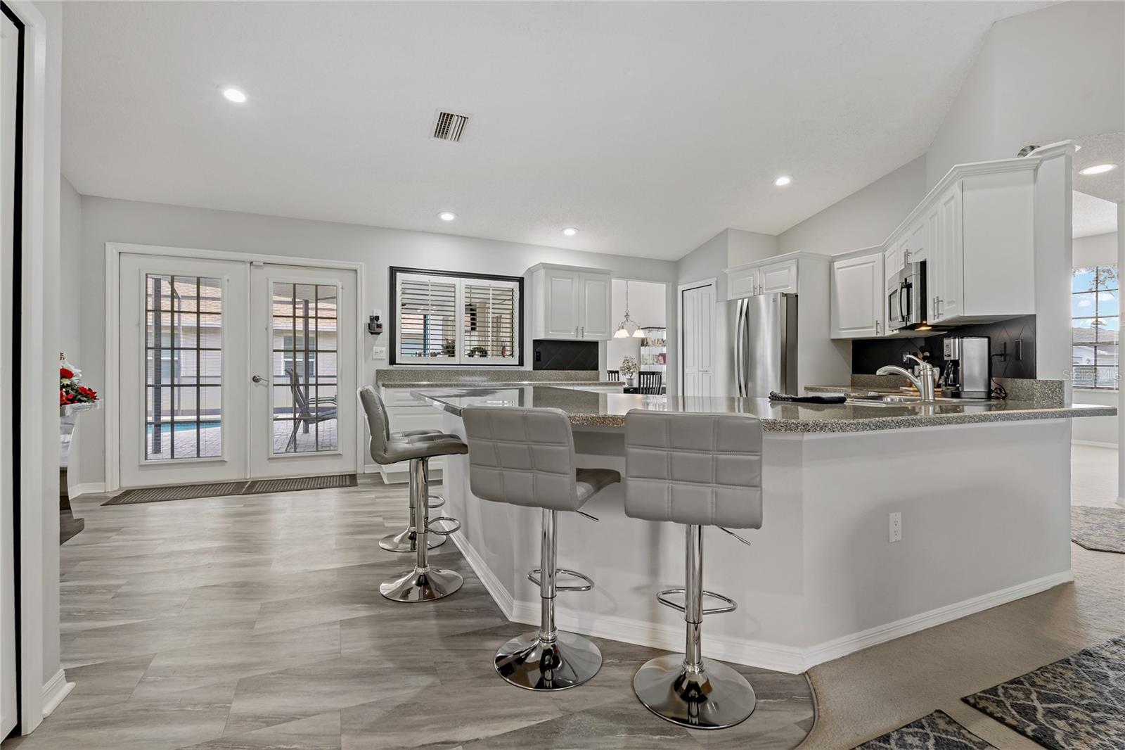 591 WATERFORD CIR W, TARPON SPRINGS, FL, 34688