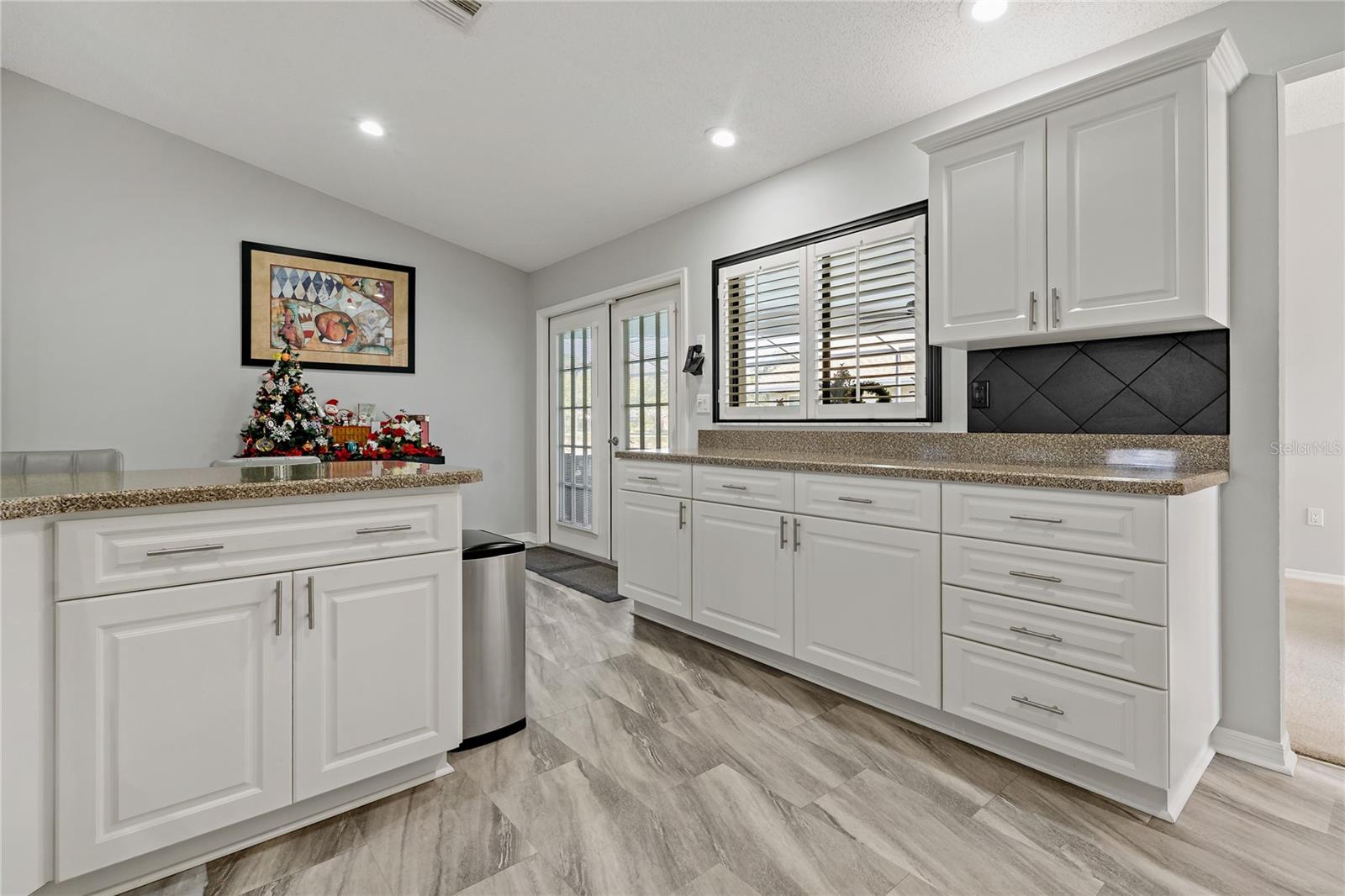 591 WATERFORD CIR W, TARPON SPRINGS, FL, 34688
