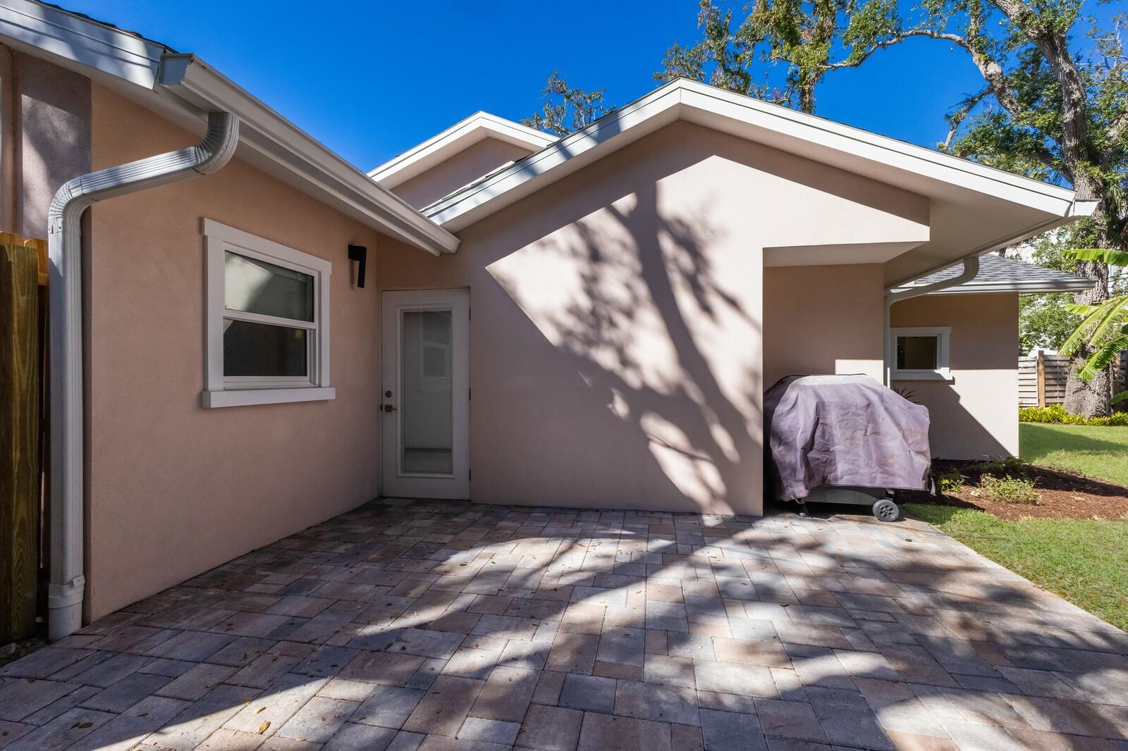 1155 TAHITI PKWY, SARASOTA, FL, 34236