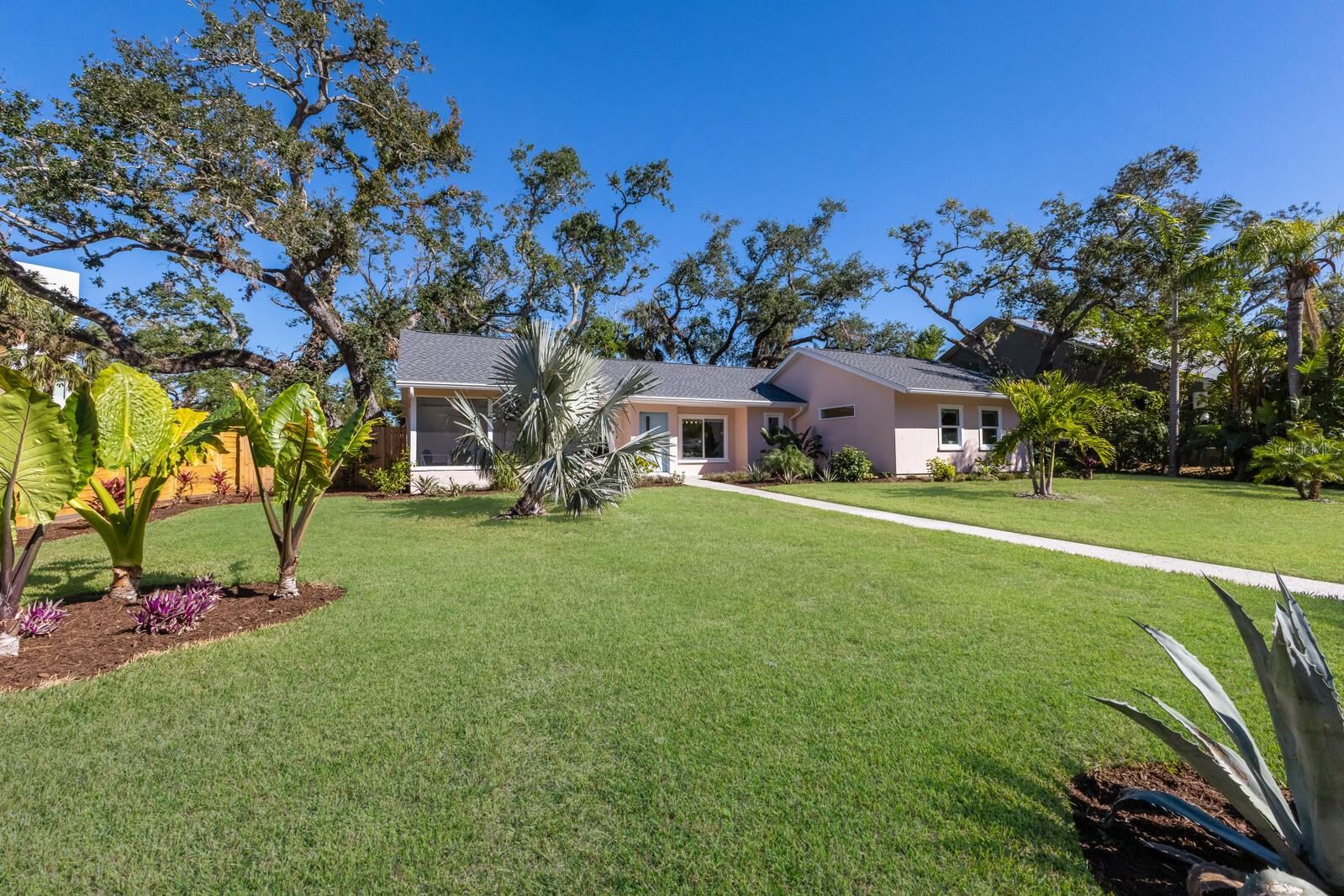 1155 TAHITI PKWY, SARASOTA, FL, 34236