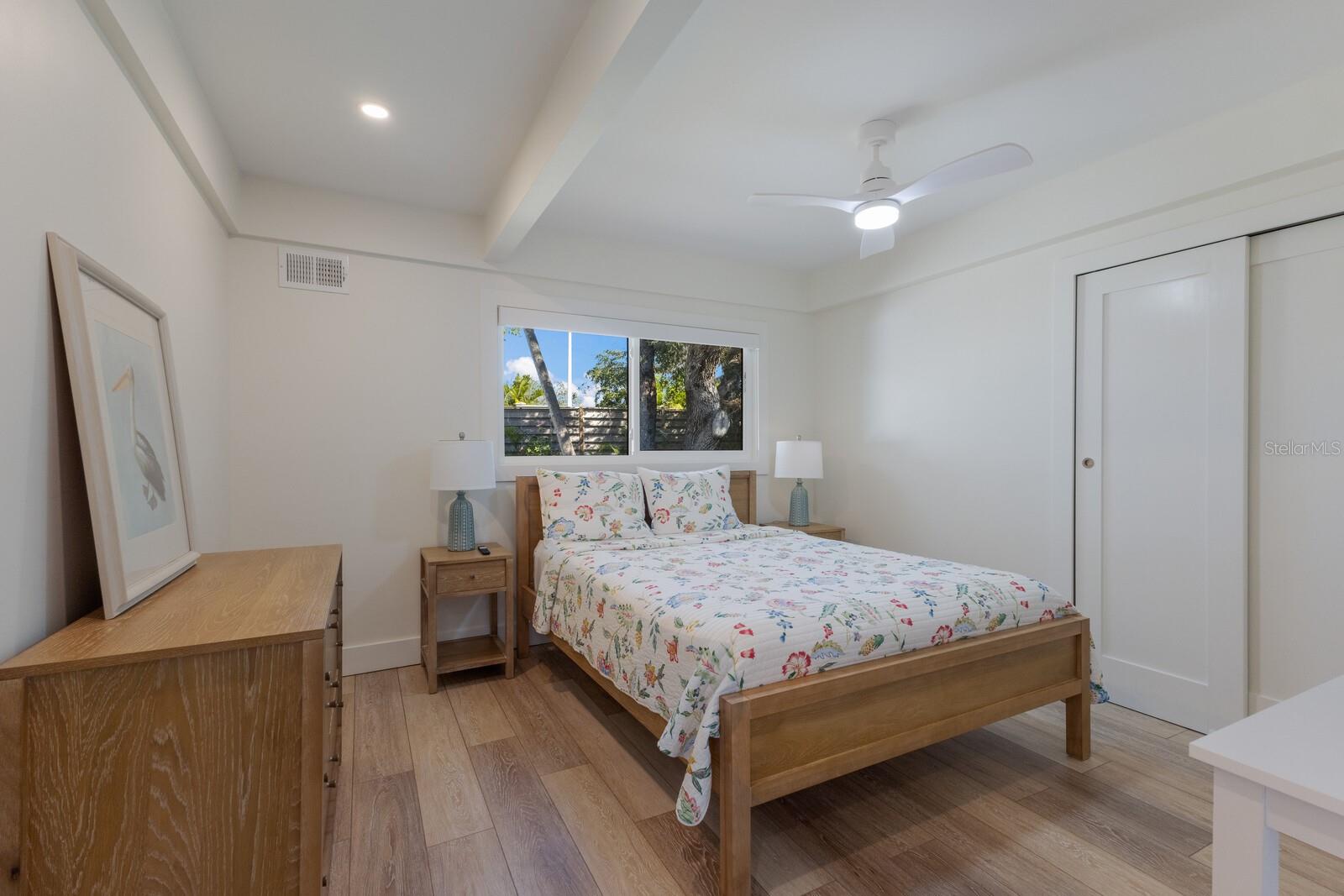 1155 TAHITI PKWY, SARASOTA, FL, 34236