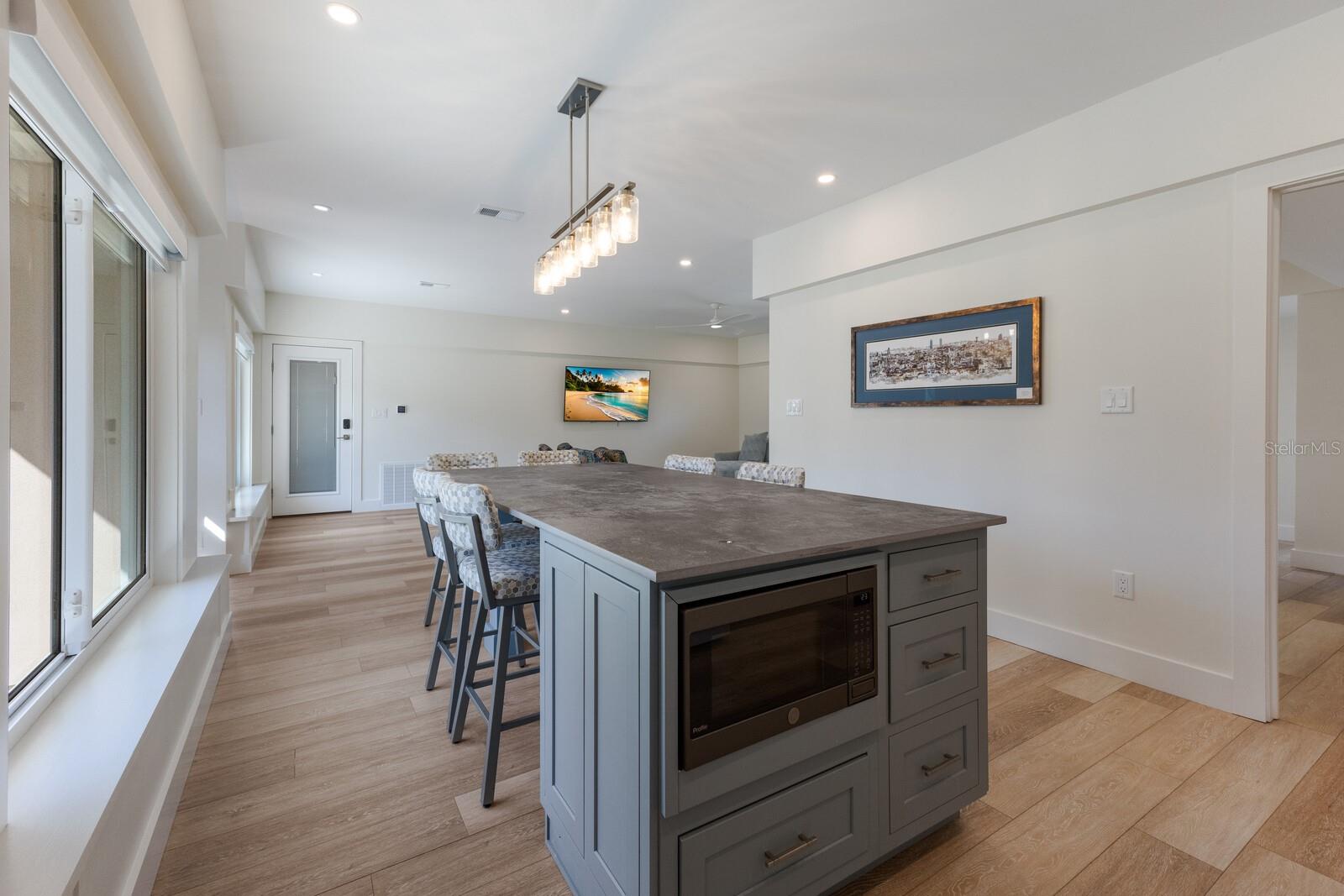 1155 TAHITI PKWY, SARASOTA, FL, 34236